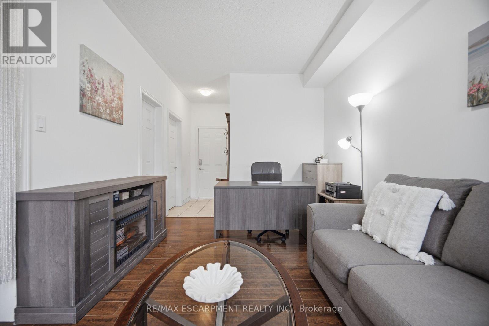 3062 Eberly Woods Drive, Oakville, Ontario  L6M 0T5 - Photo 9 - W13071258