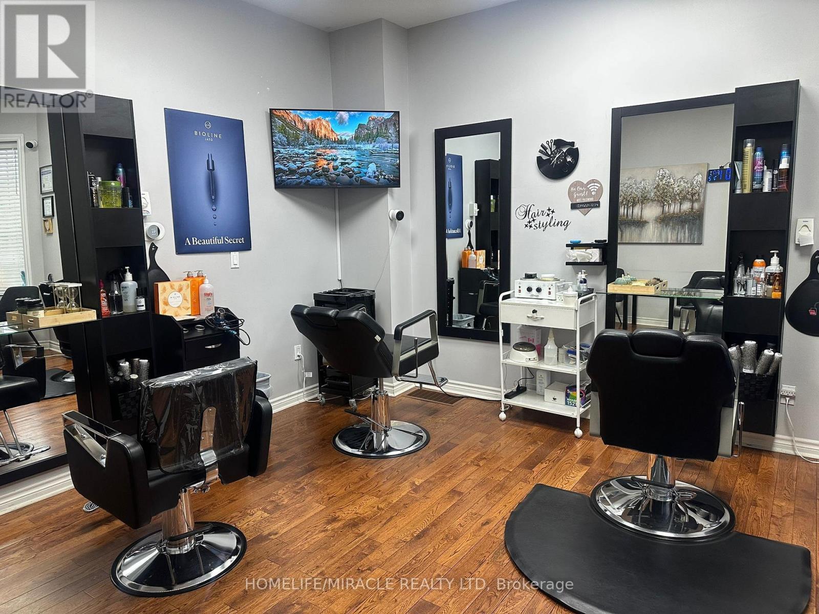 196 Main Street N, Brampton, Ontario  L6V 1P1 - Photo 2 - W13071276