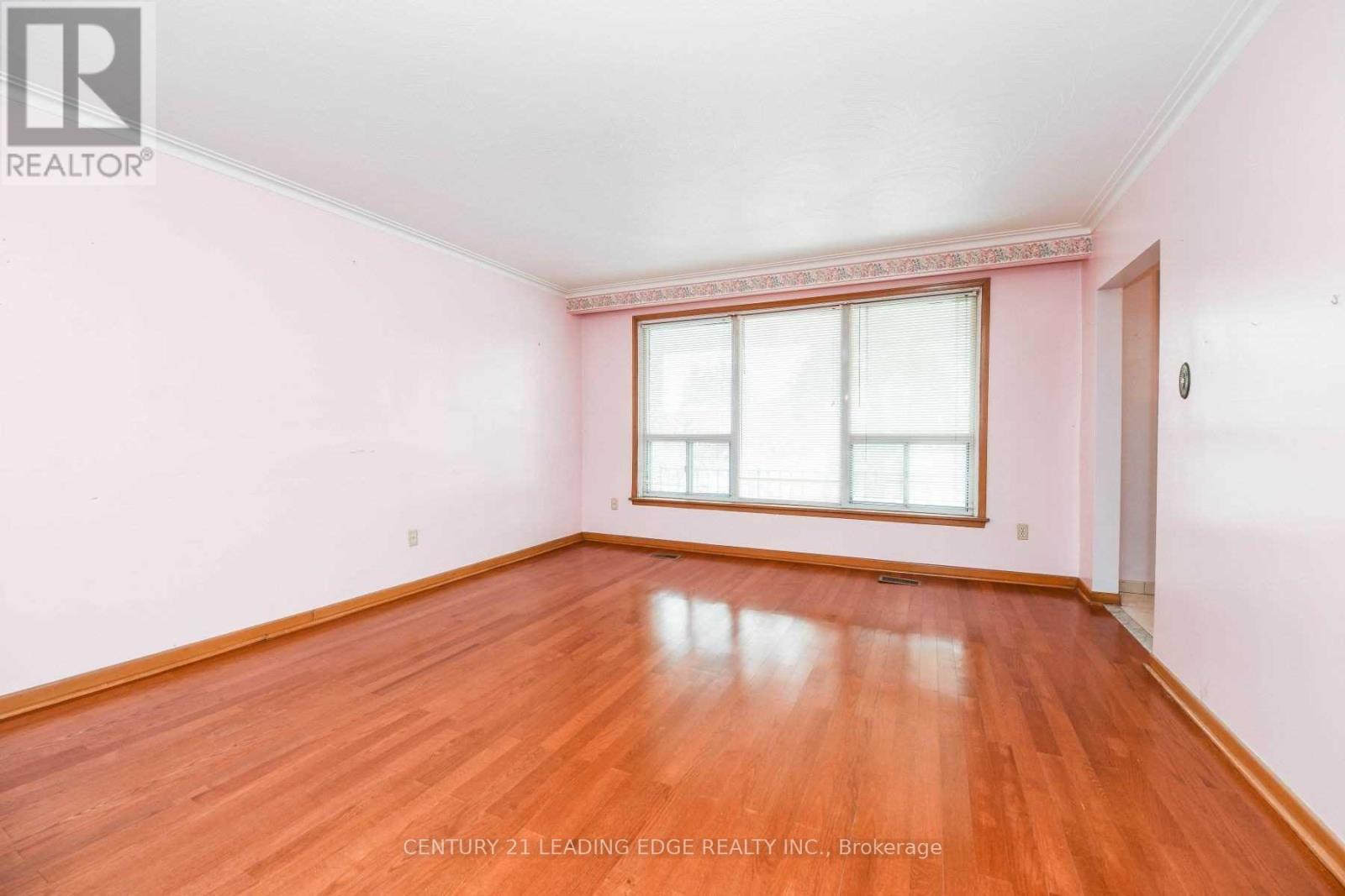 3717 Morning Star Drive, Mississauga, Ontario  L4T 1Y6 - Photo 4 - W13071284