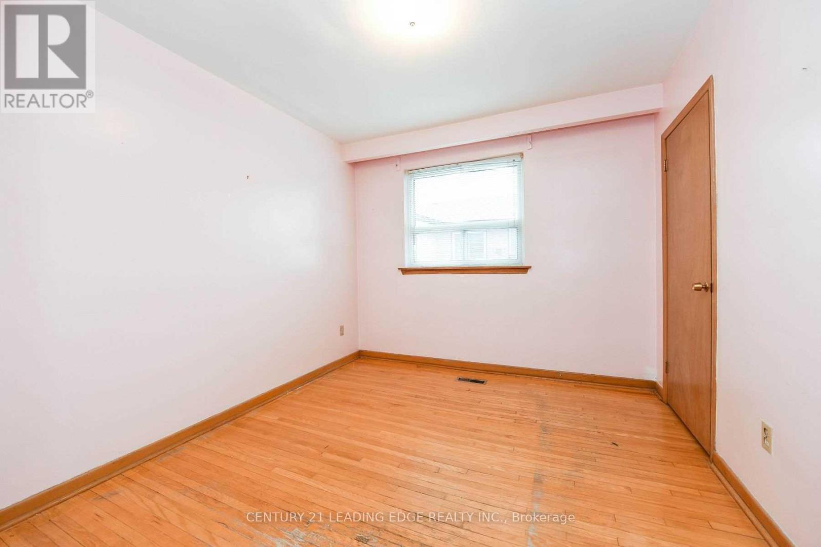 3717 Morning Star Drive, Mississauga, Ontario  L4T 1Y6 - Photo 6 - W13071284