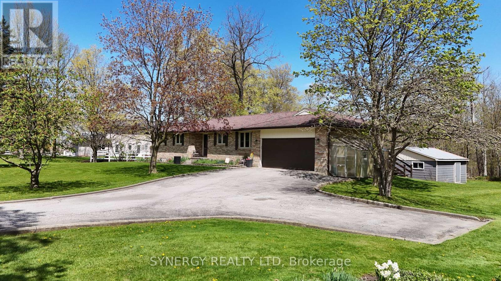 4422 Nauvoo Road, Brooke-Alvinston, Ontario  N0M 2S0 - Photo 13 - X12708386