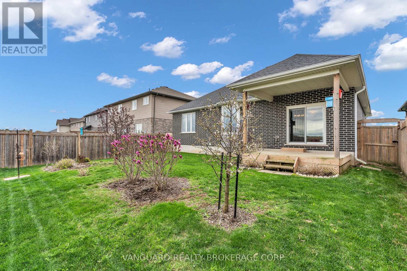 18 Crocus Avenue, Tillsonburg, Ontario  N4G 5S9 - Photo 34 - X13071190