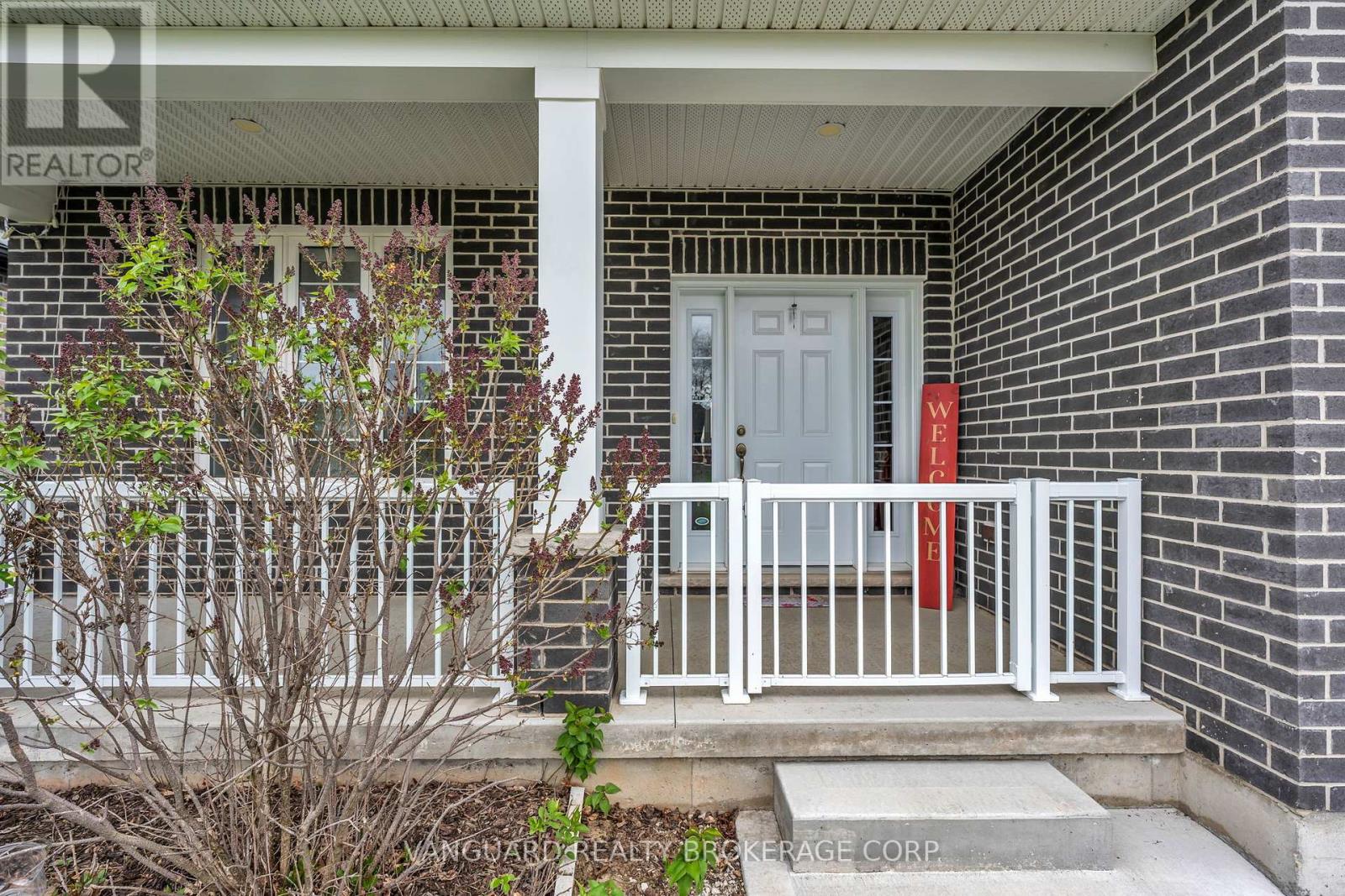 18 Crocus Avenue, Tillsonburg, Ontario  N4G 5S9 - Photo 5 - X13071190