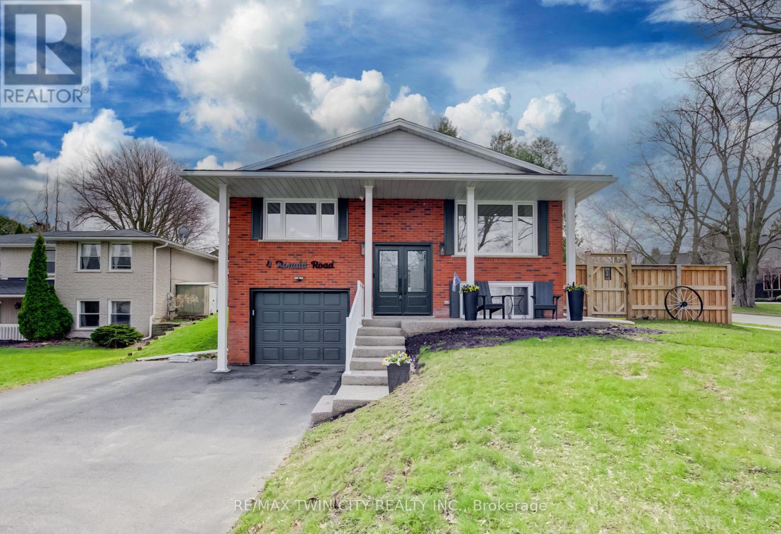 4 Ronald Road, Cambridge, Ontario  N1S 4N1 - Photo 2 - X13071228