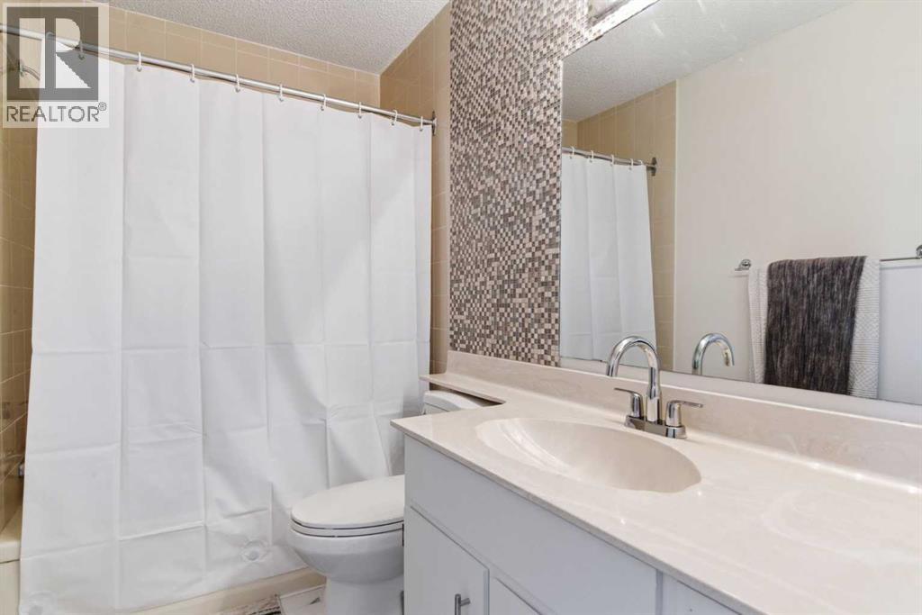 6, 23 Glamis Drive SW, Calgary, Alberta  T3E 6S3 - Photo 23 - A2293921