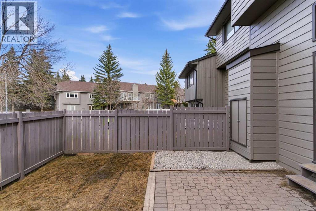 6, 23 Glamis Drive SW, Calgary, Alberta  T3E 6S3 - Photo 32 - A2293921