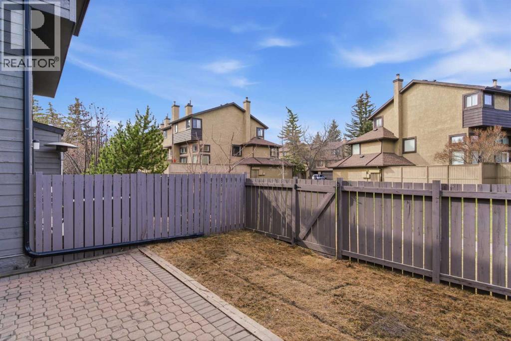 6, 23 Glamis Drive SW, Calgary, Alberta  T3E 6S3 - Photo 33 - A2293921