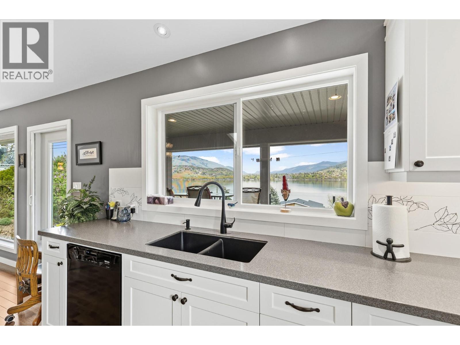 8119 Stoneridge Drive, Coldstream, British Columbia  V1B 2T8 - Photo 27 - 10385438