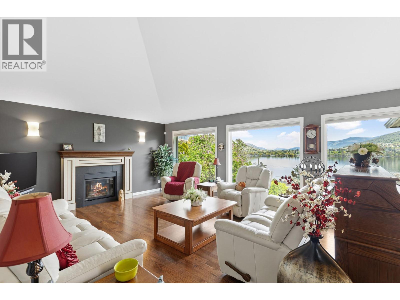 8119 Stoneridge Drive, Coldstream, British Columbia  V1B 2T8 - Photo 30 - 10385438