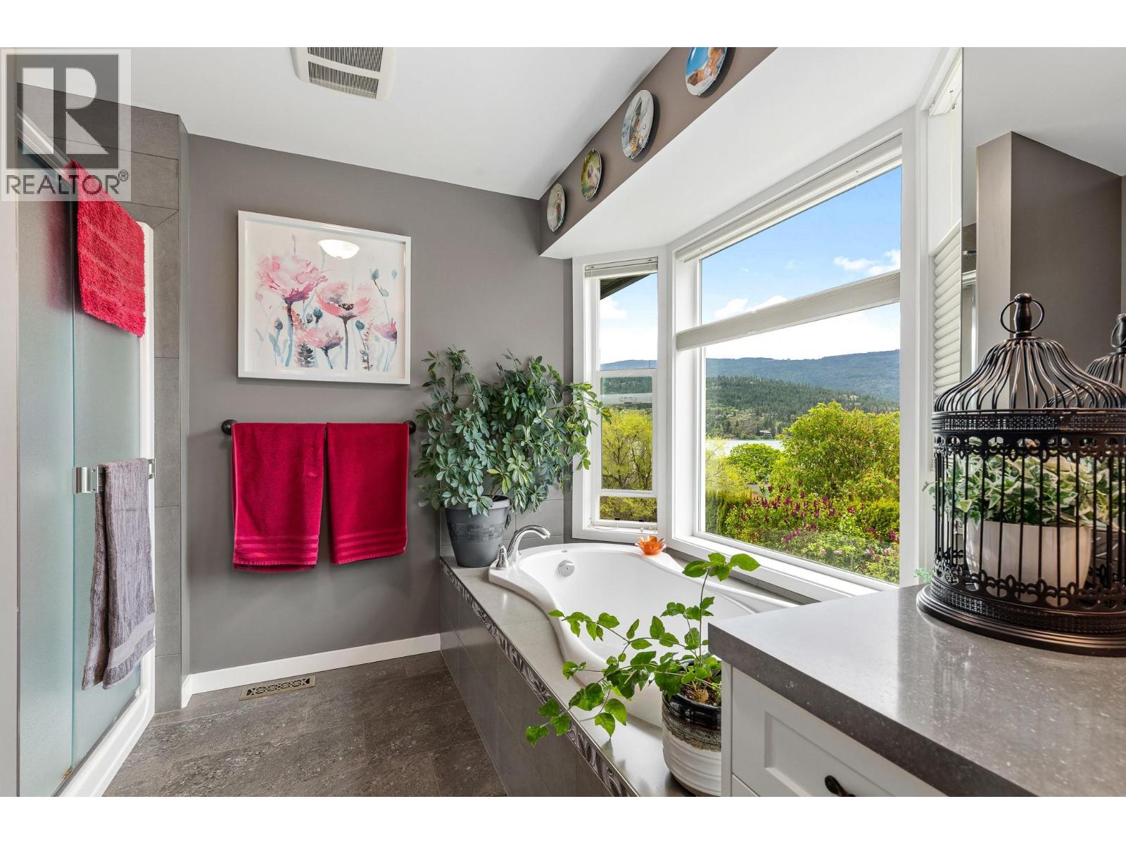 8119 Stoneridge Drive, Coldstream, British Columbia  V1B 2T8 - Photo 45 - 10385438
