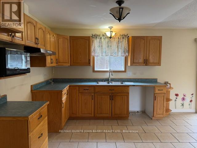 625 Scuttlehole Road, Belleville, Ontario  K0K 2Y0 - Photo 2 - X13071324