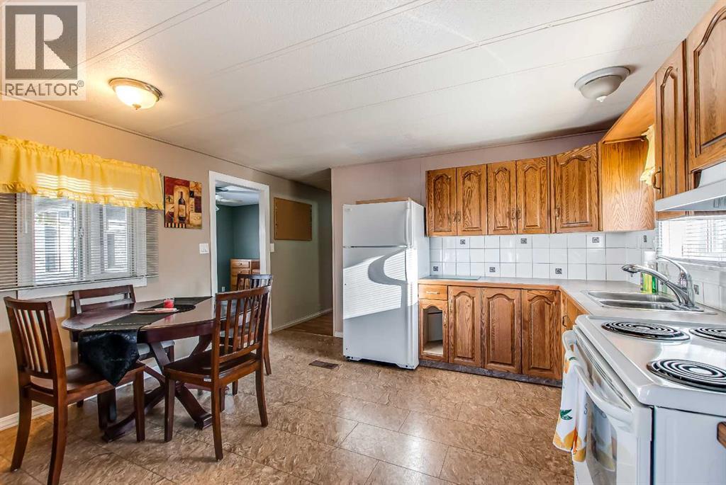 136, 4000 13 Avenue Se, Medicine Hat, Alberta  T1B 1J3 - Photo 14 - A2305394