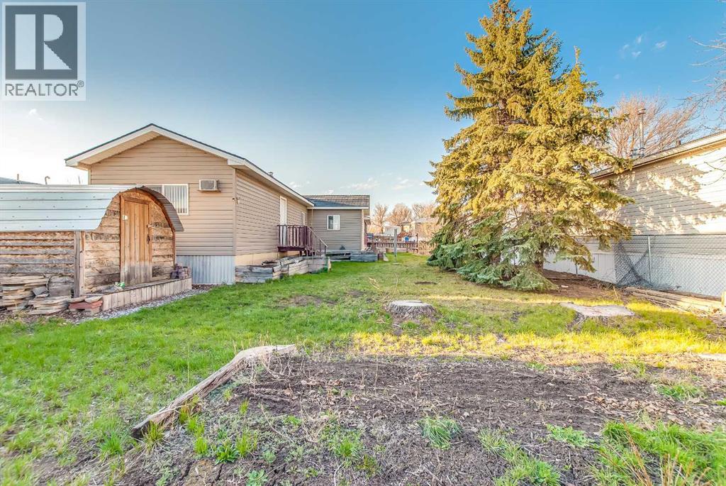 136, 4000 13 Avenue Se, Medicine Hat, Alberta  T1B 1J3 - Photo 45 - A2305394