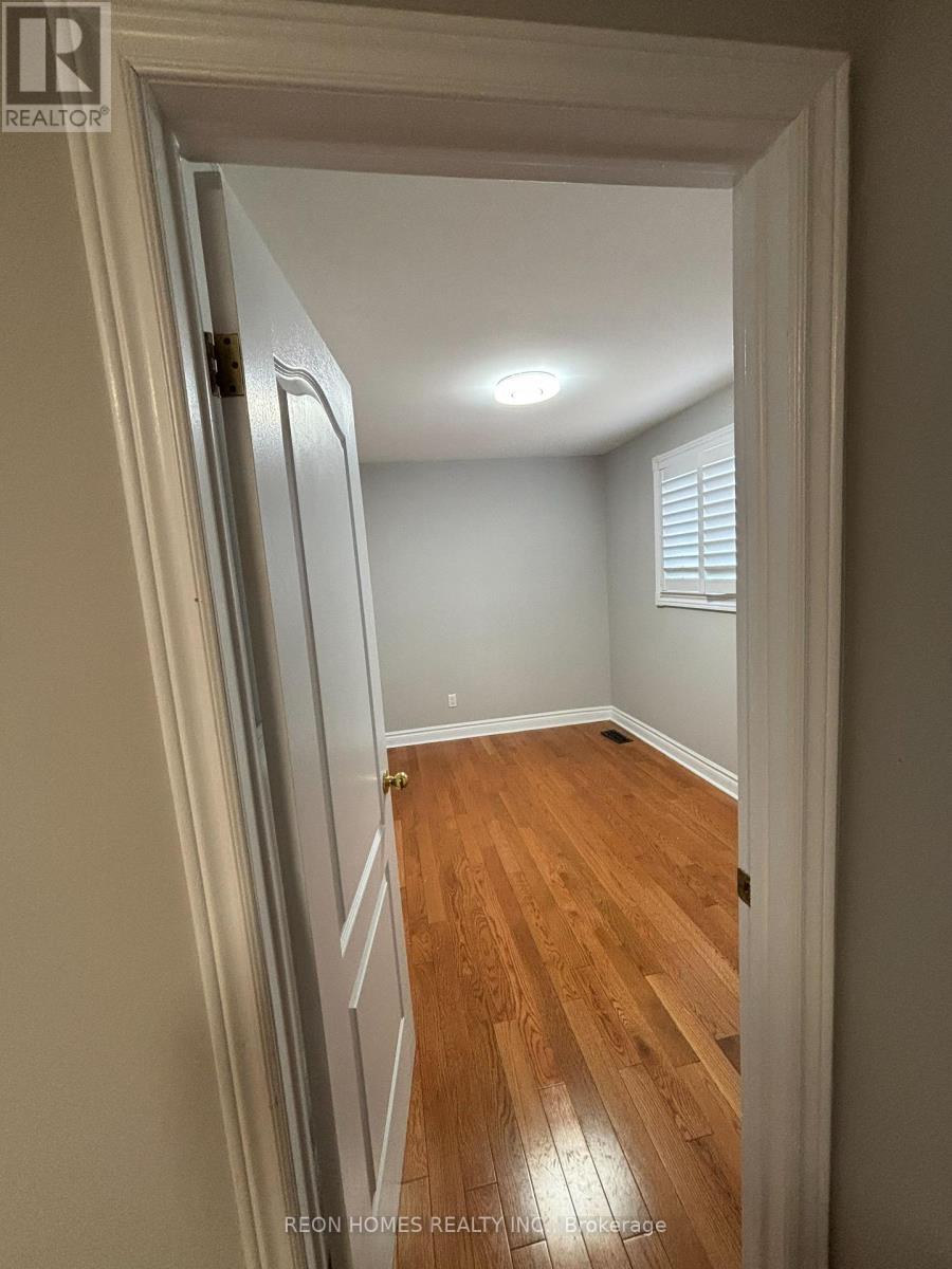 (Main) - 724 Sheppard Avenue, Pickering, Ontario  L1V 1G5 - Photo 29 - E13070960