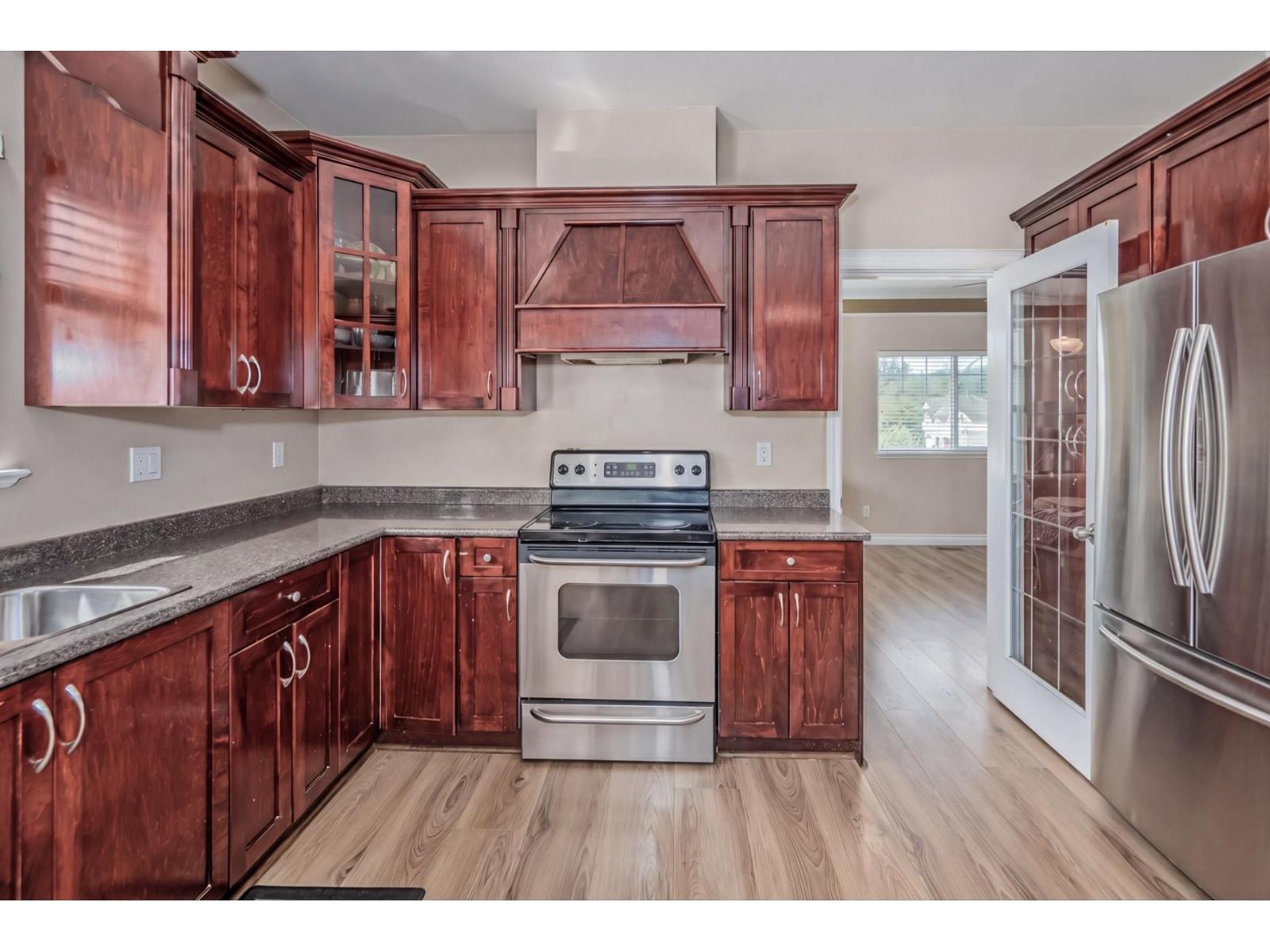 8390 Harris Street, Mission, British Columbia  V2V 7R9 - Photo 13 - R3118349