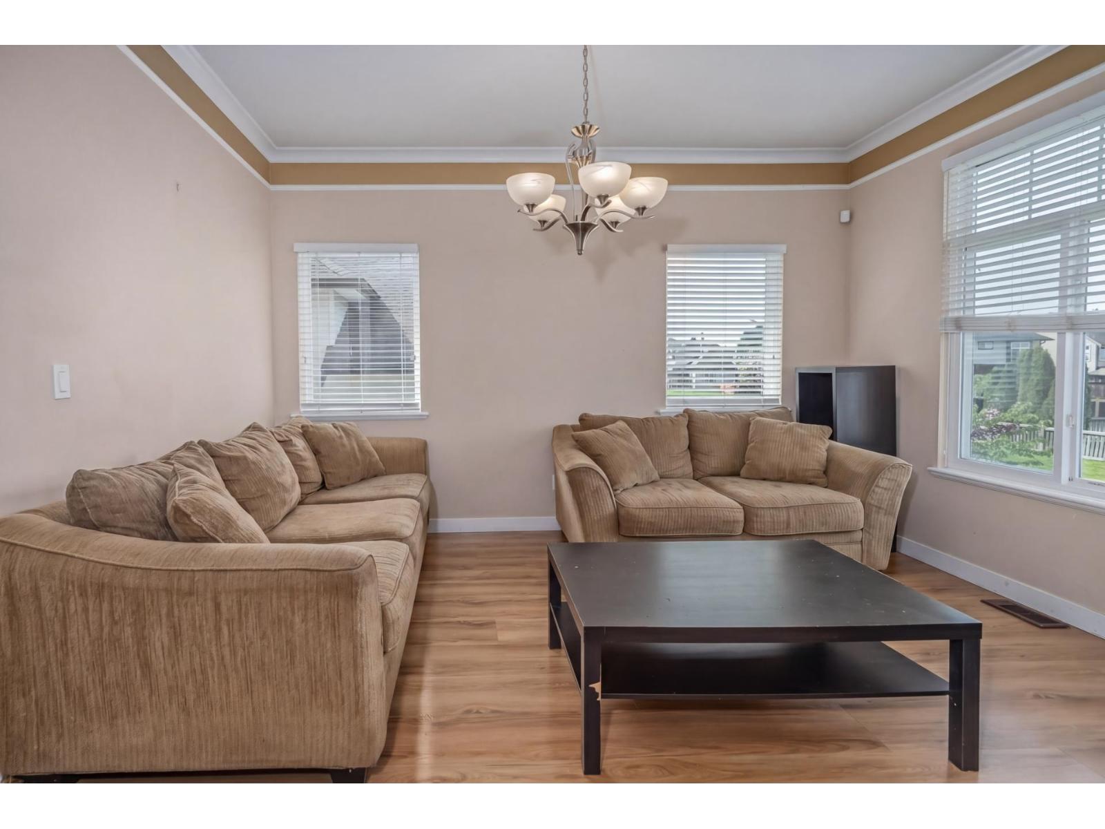 8390 Harris Street, Mission, British Columbia  V2V 7R9 - Photo 4 - R3118349