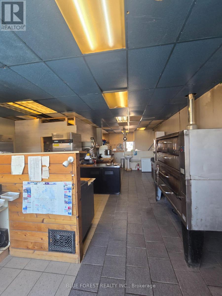 3 - 100 Wilson Avenue, St. Thomas, Ontario  N5R 3R2 - Photo 2 - X13071294