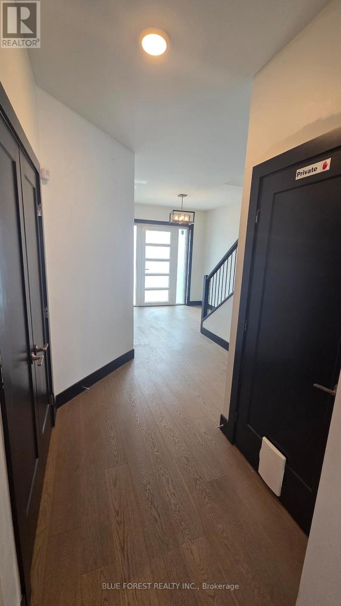 40 Locky Lane, Middlesex Centre, Ontario  N0L 1R0 - Photo 3 - X13071348
