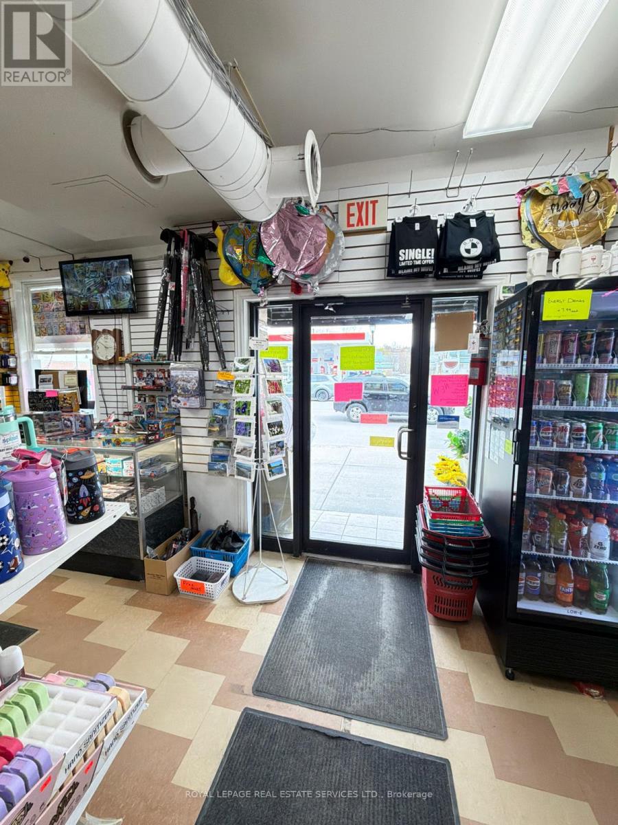 145 Main Street, Prince Edward County, Ontario  K0K 2T0 - Photo 5 - X12090082