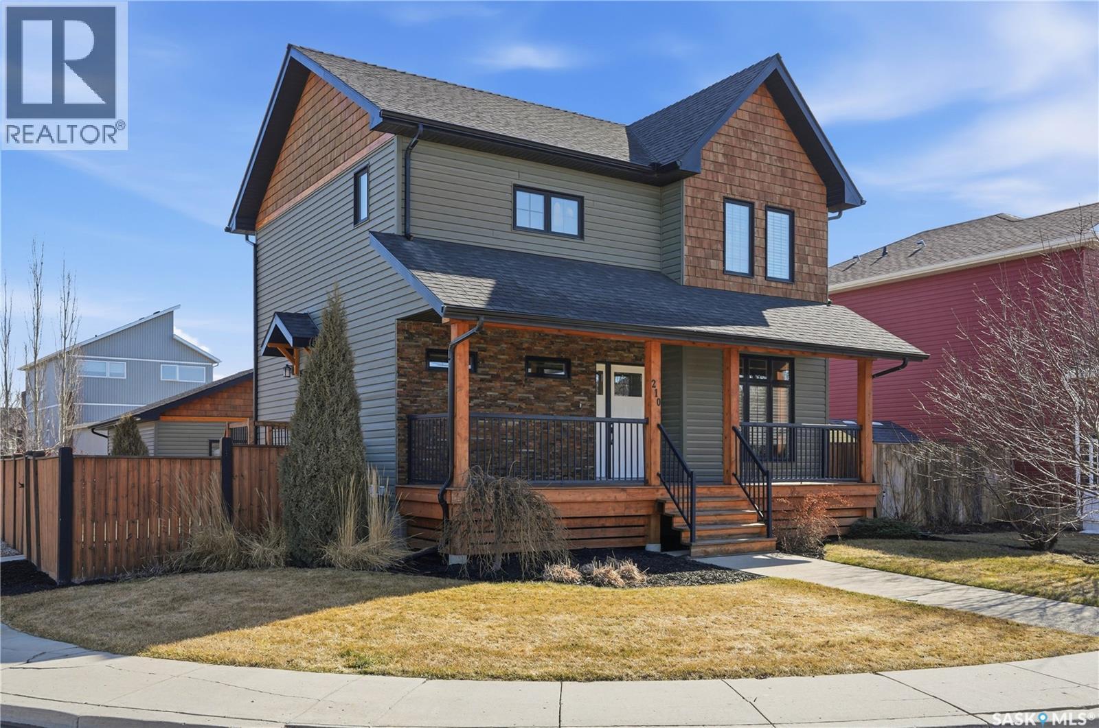 210 Padget Crescent, Saskatoon, Saskatchewan  S7W 0H4 - Photo 2 - SK034588