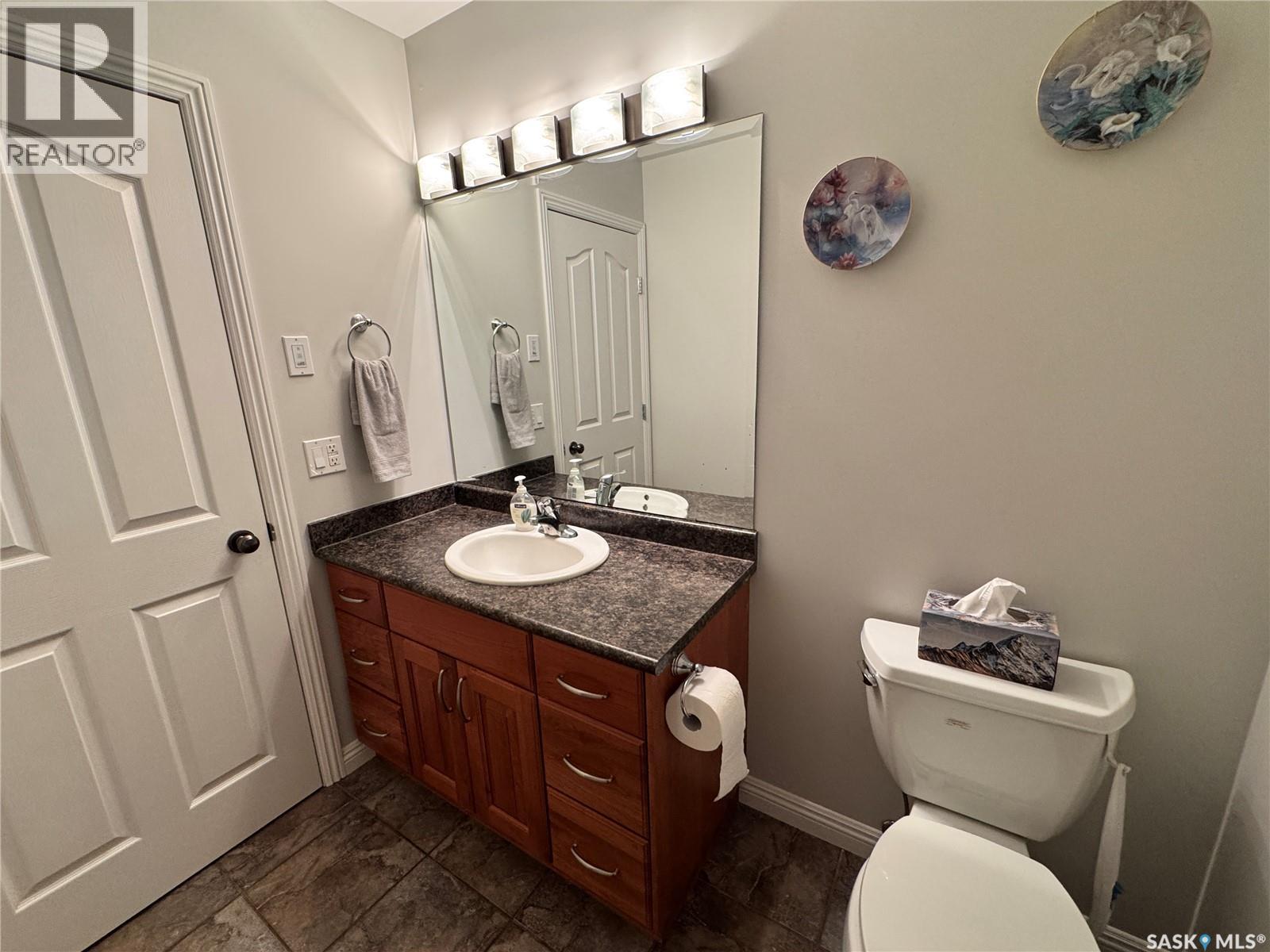 218 5th Avenue E, Biggar, Saskatchewan  S0K 0M0 - Photo 16 - SK034530