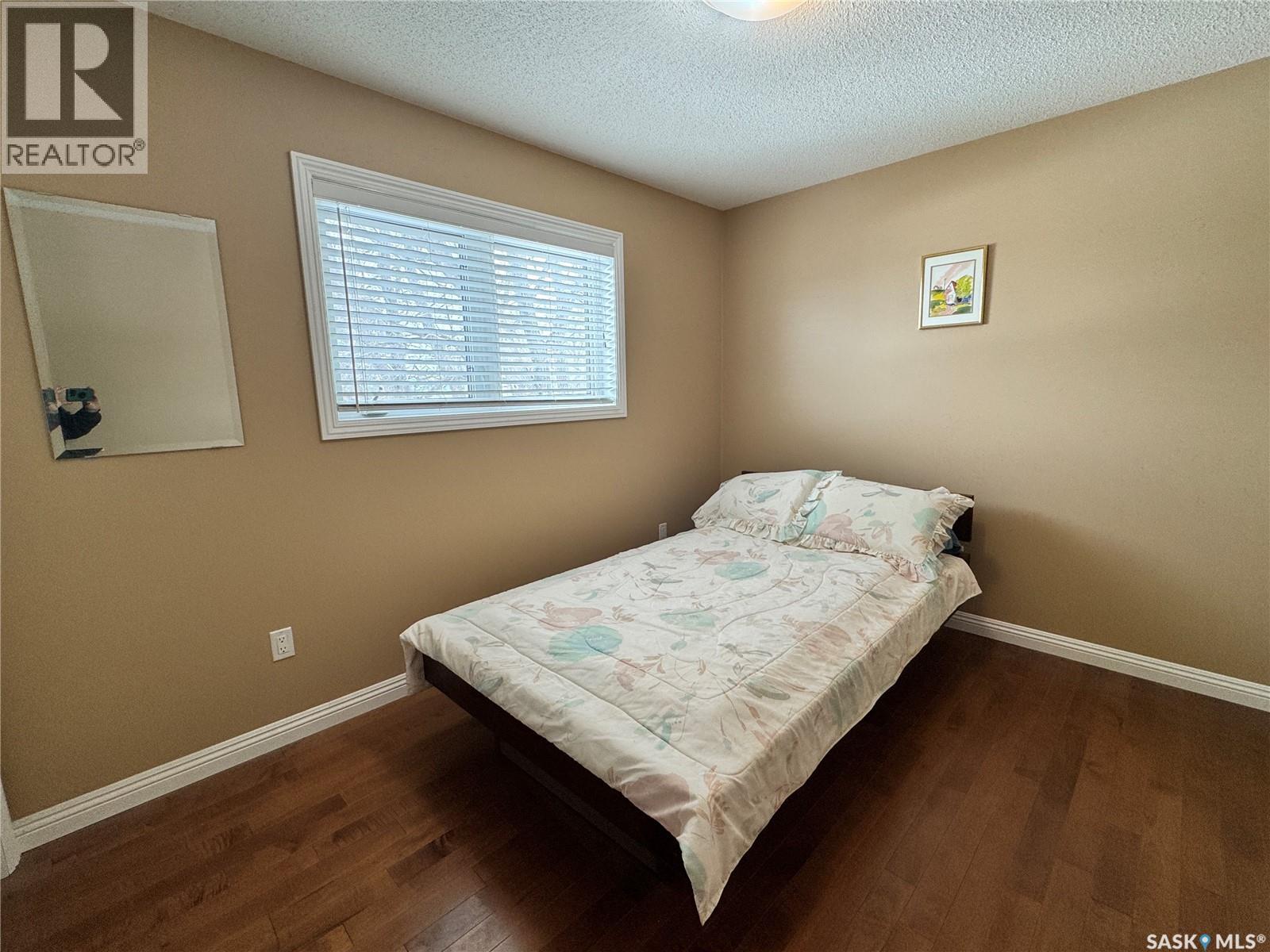 218 5th Avenue E, Biggar, Saskatchewan  S0K 0M0 - Photo 18 - SK034530