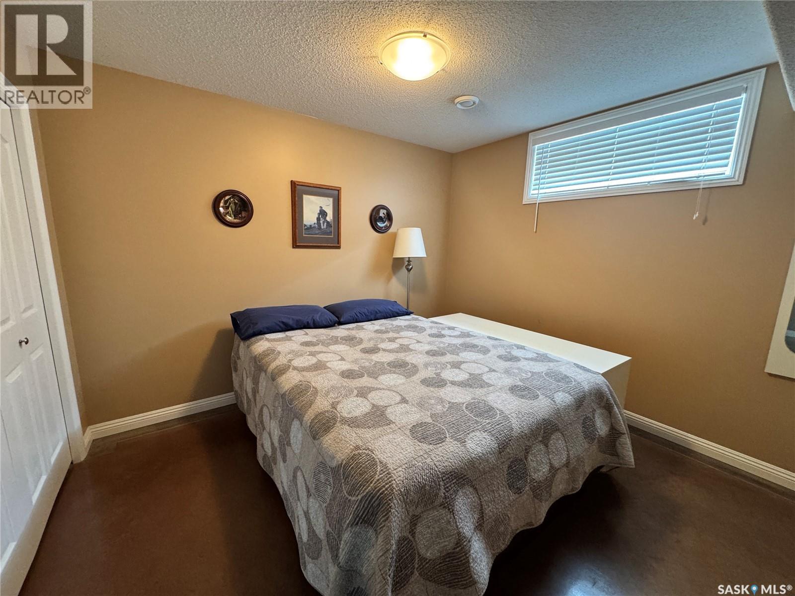 218 5th Avenue E, Biggar, Saskatchewan  S0K 0M0 - Photo 29 - SK034530