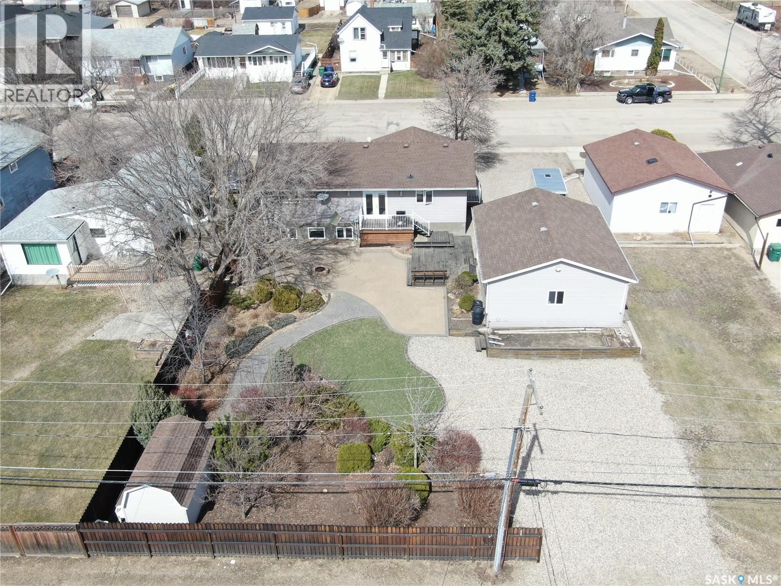 218 5th Avenue E, Biggar, Saskatchewan  S0K 0M0 - Photo 45 - SK034530