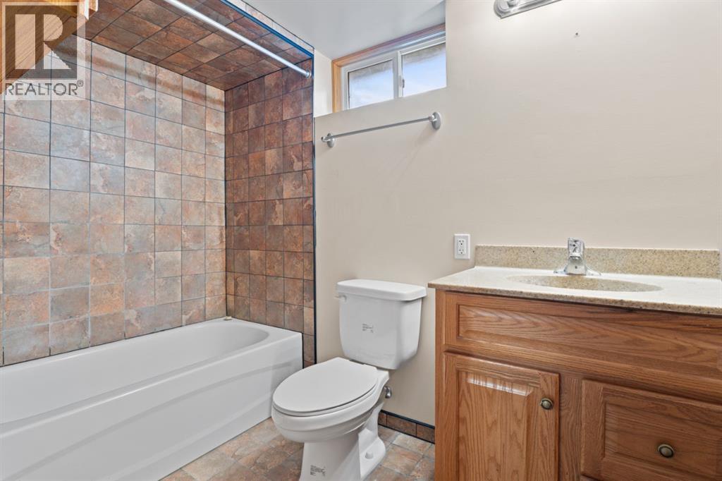 9408 5 Street SE, Calgary, Alberta  T2J 1K5 - Photo 39 - A2302469