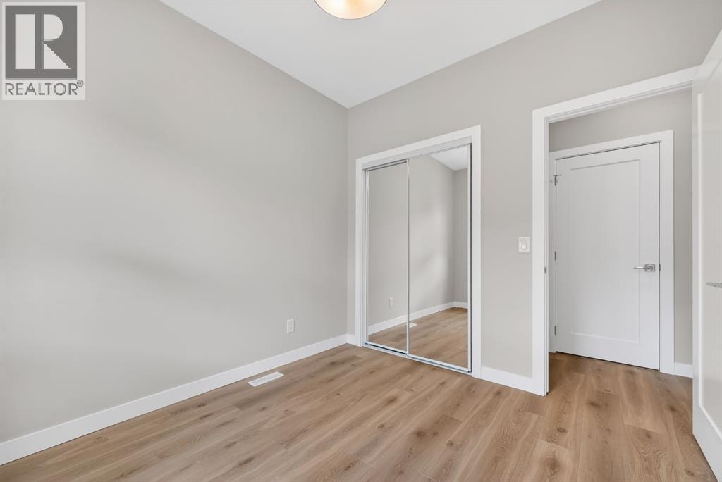 847 77 Street SW, Calgary, Alberta  T3H 6B2 - Photo 28 - A2306382