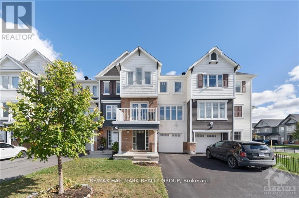 318 WILLOW ASTER CIRCLE, Ottawa, Ontario