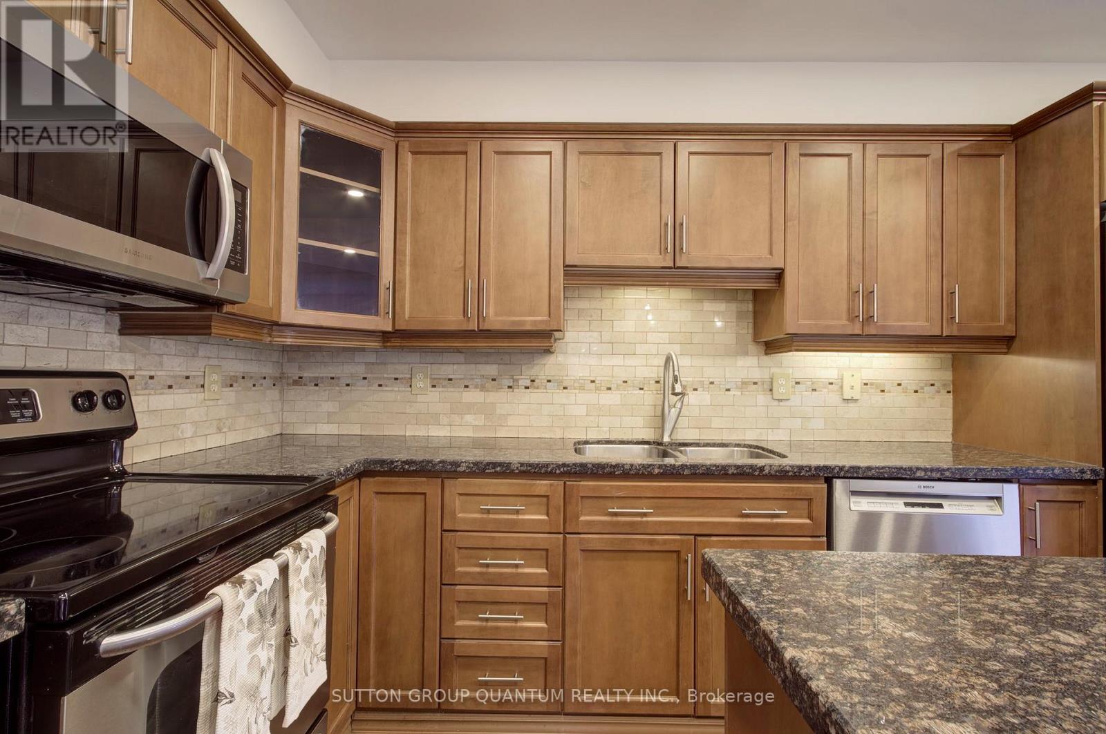 350 Ravineview Way, Oakville, Ontario  L6H 6S5 - Photo 13 - W13062842