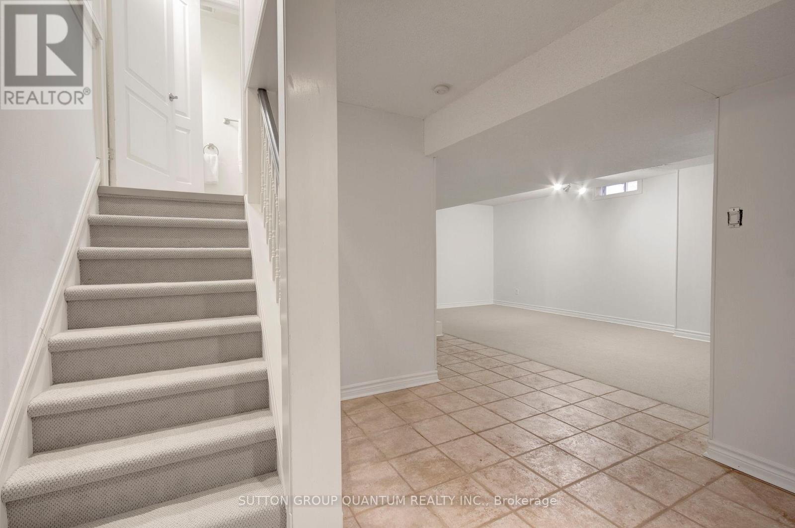 350 Ravineview Way, Oakville, Ontario  L6H 6S5 - Photo 37 - W13062842