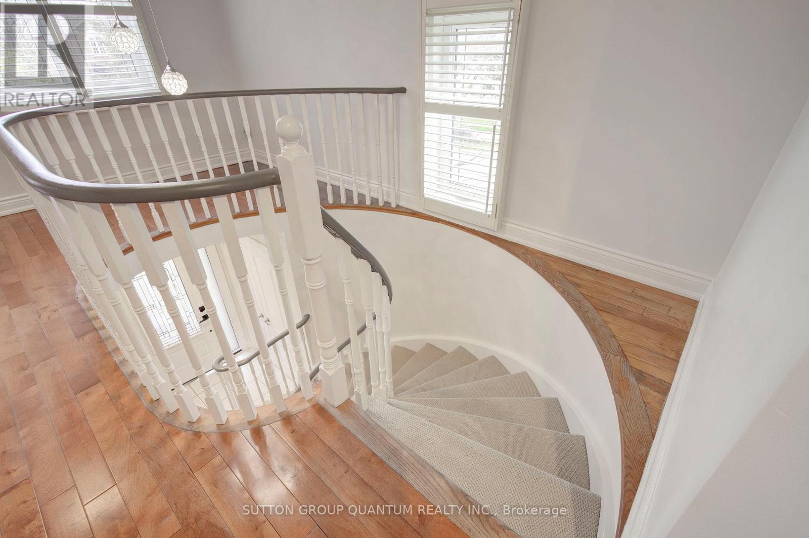 350 Ravineview Way, Oakville, Ontario  L6H 6S5 - Photo 23 - W13062842
