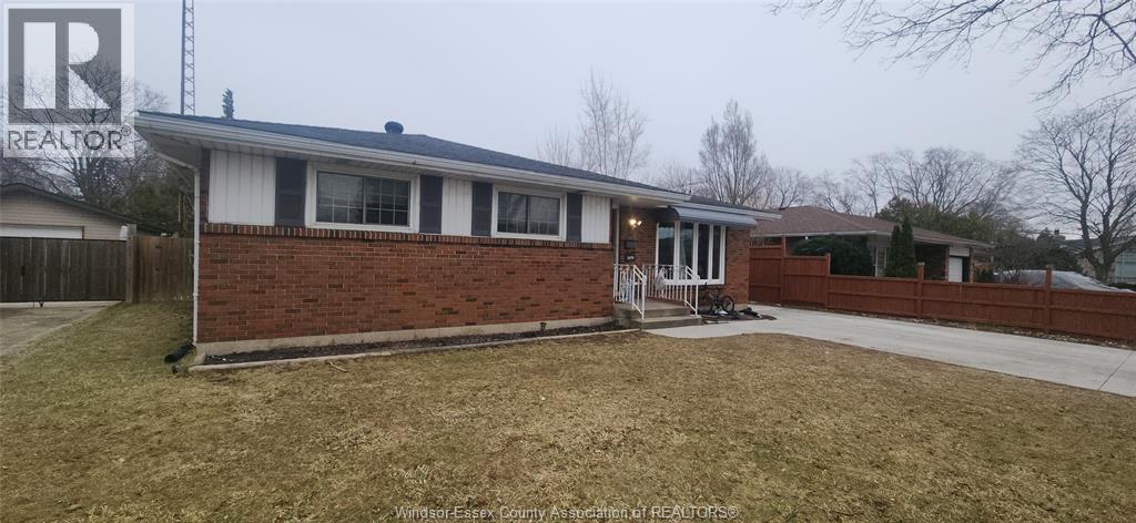 3970 Lennon Court, Windsor, Ontario  N9G 2E5 - Photo 3 - 26009801