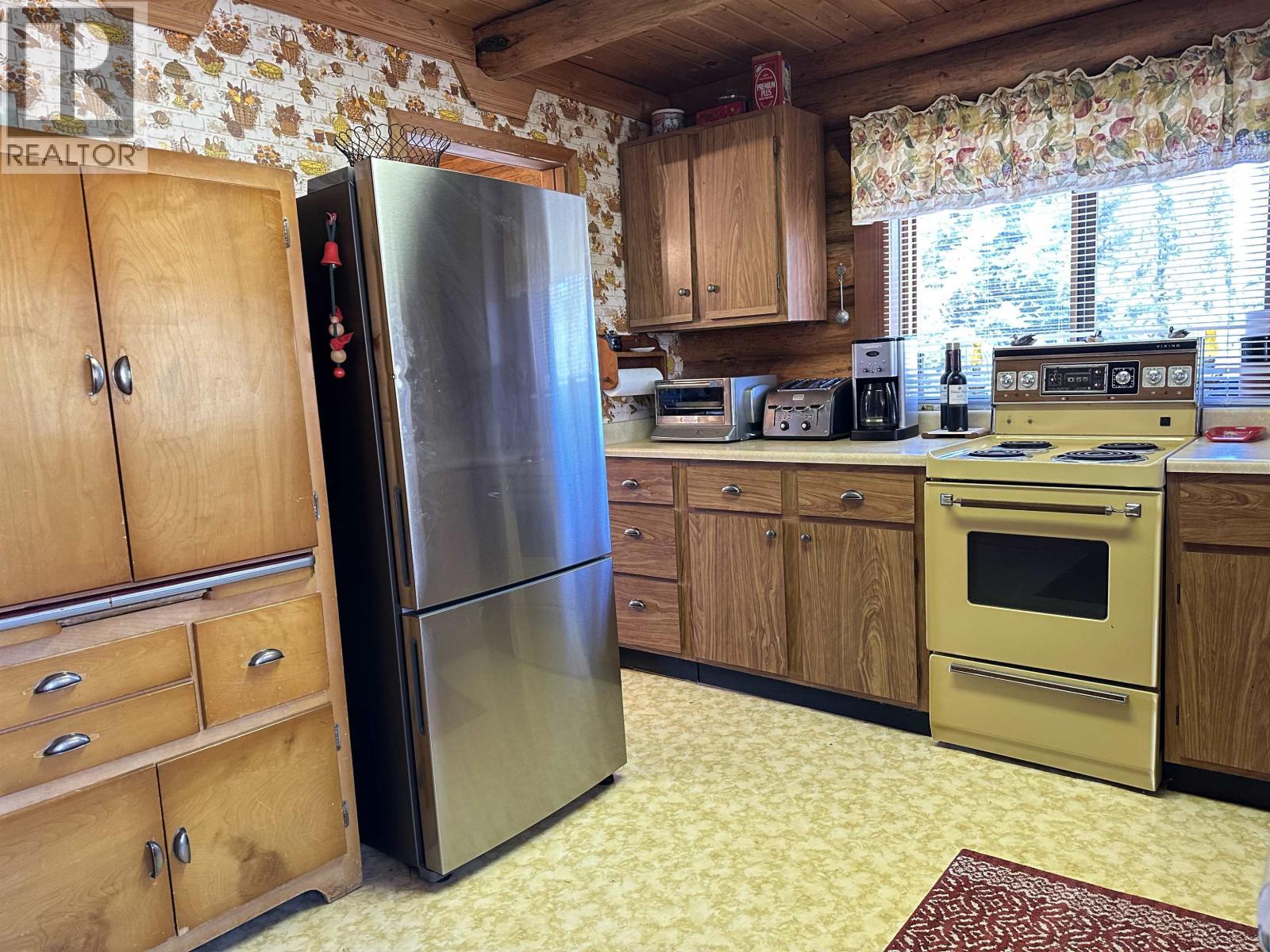 6640 Rayfield Road, 70 Mile House, British Columbia  V0K 2K2 - Photo 6 - R3116407