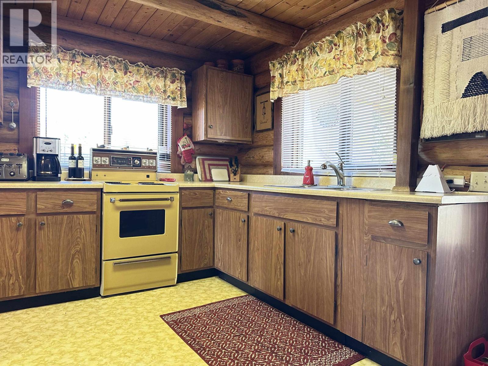 6640 Rayfield Road, 70 Mile House, British Columbia  V0K 2K2 - Photo 5 - R3116407