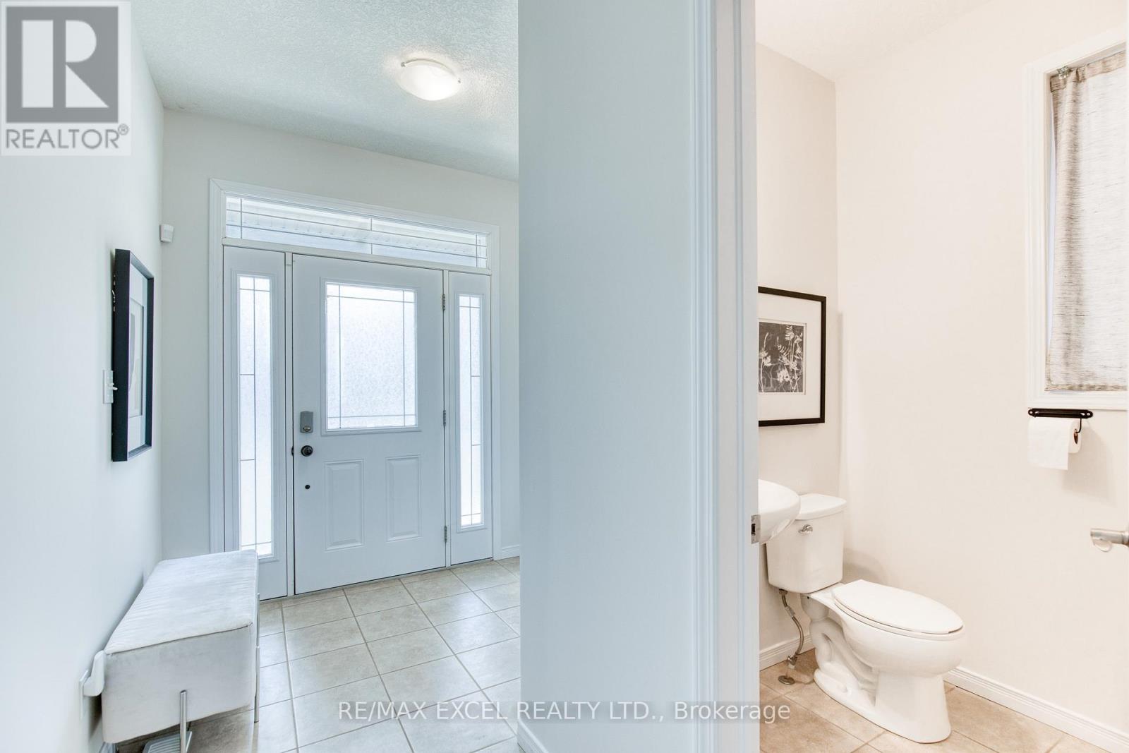 692 Indian Grass Street, Waterloo, Ontario  N2V 0C9 - Photo 3 - X13069152