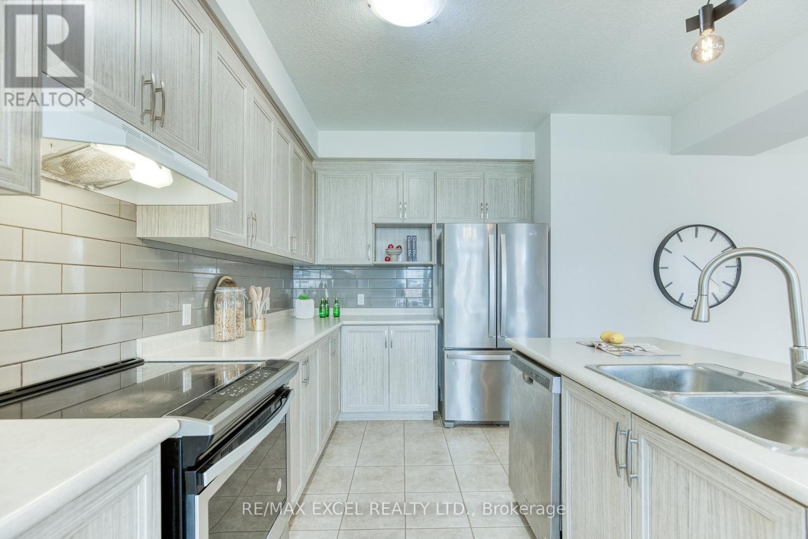692 Indian Grass Street, Waterloo, Ontario  N2V 0C9 - Photo 15 - X13069152