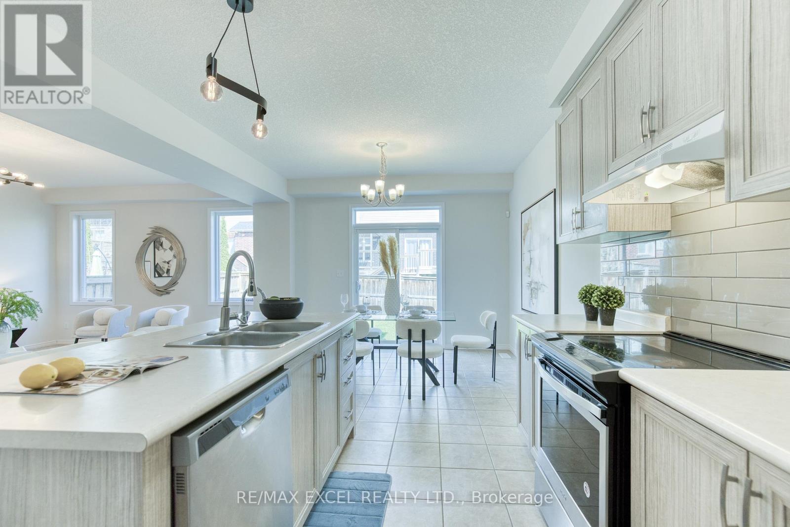 692 Indian Grass Street, Waterloo, Ontario  N2V 0C9 - Photo 11 - X13069152