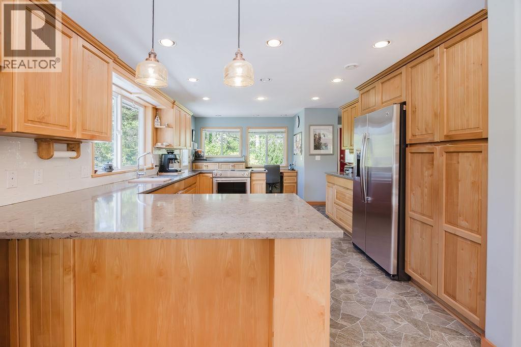 12800 Mainsail Road, Madeira Park, British Columbia  V0N 2H1 - Photo 21 - R3118337