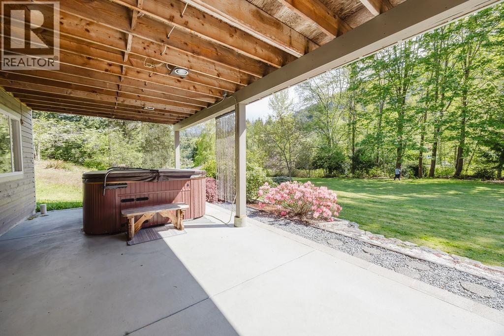 12800 Mainsail Road, Madeira Park, British Columbia  V0N 2H1 - Photo 31 - R3118337
