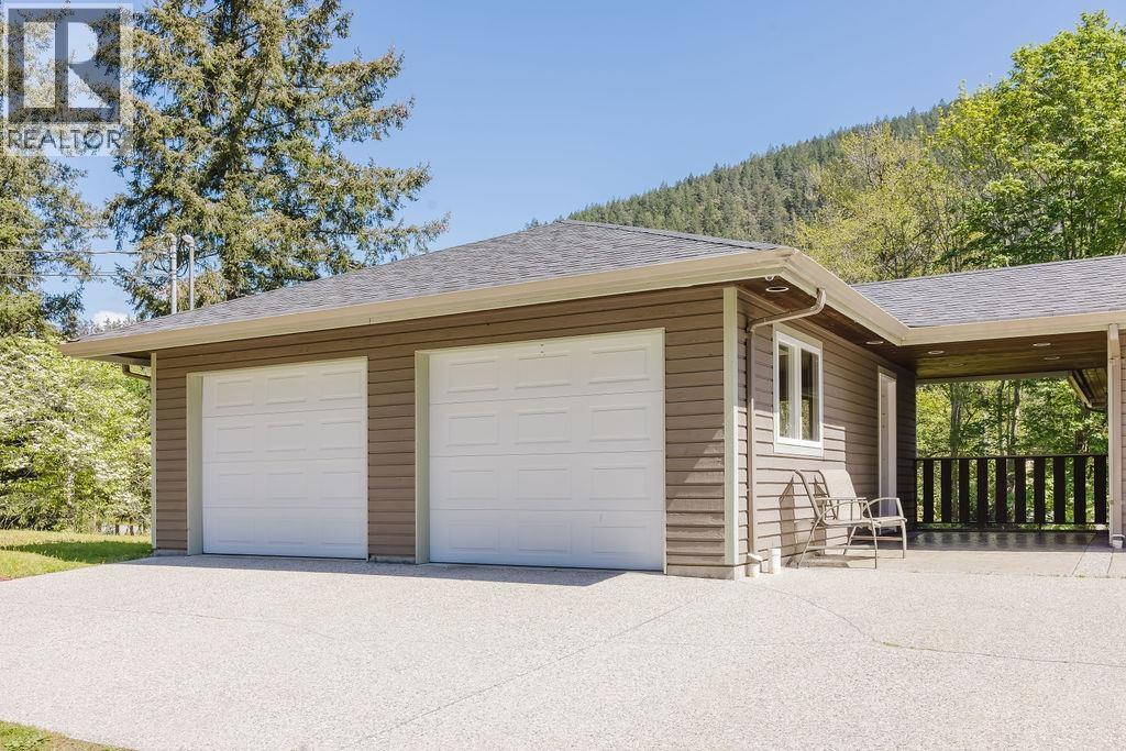 12800 Mainsail Road, Madeira Park, British Columbia  V0N 2H1 - Photo 5 - R3118337