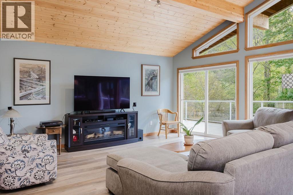 12800 Mainsail Road, Madeira Park, British Columbia  V0N 2H1 - Photo 9 - R3118337