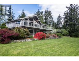 12800 MAINSAIL ROAD, Madeira Park, British Columbia