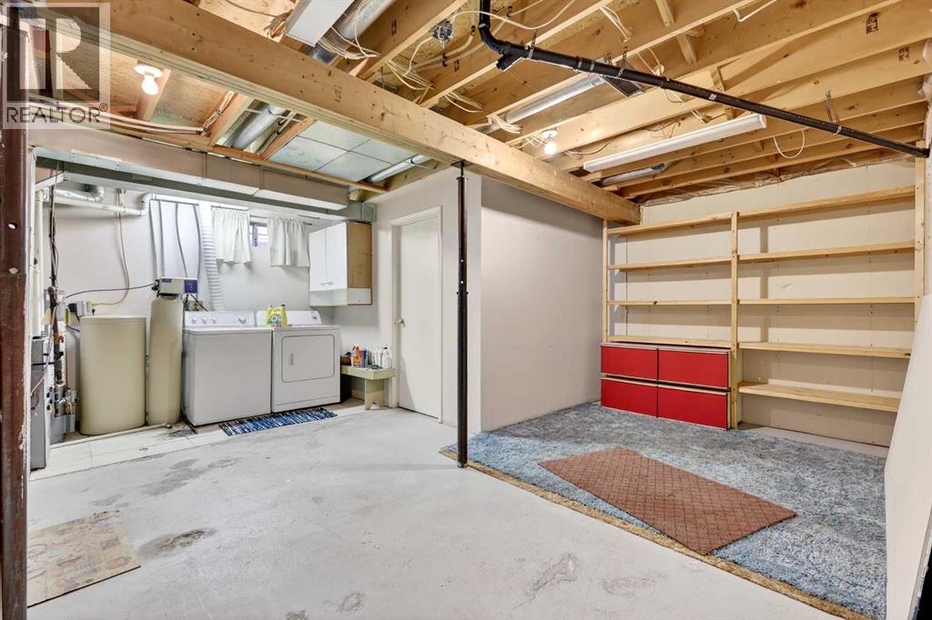 886 Erin Woods Drive SE, Calgary, Alberta  T2B 3C4 - Photo 36 - A2292202