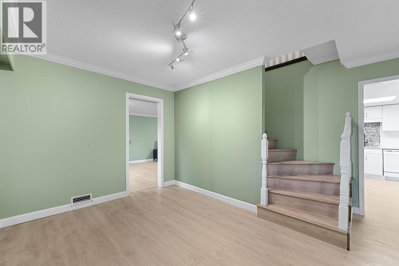 9248 General Currie Road, Richmond, British Columbia  V6Y 1M6 - Photo 3 - R3118362