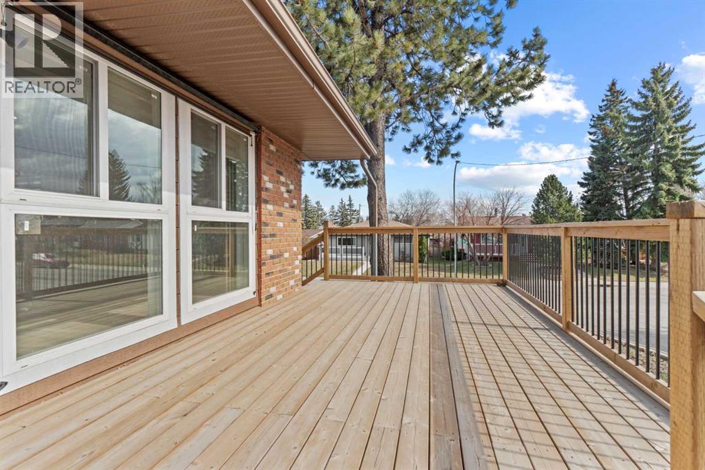 304 Huntbourne Hill Ne, Calgary, Alberta  T2K 3Y4 - Photo 3 - A2305371