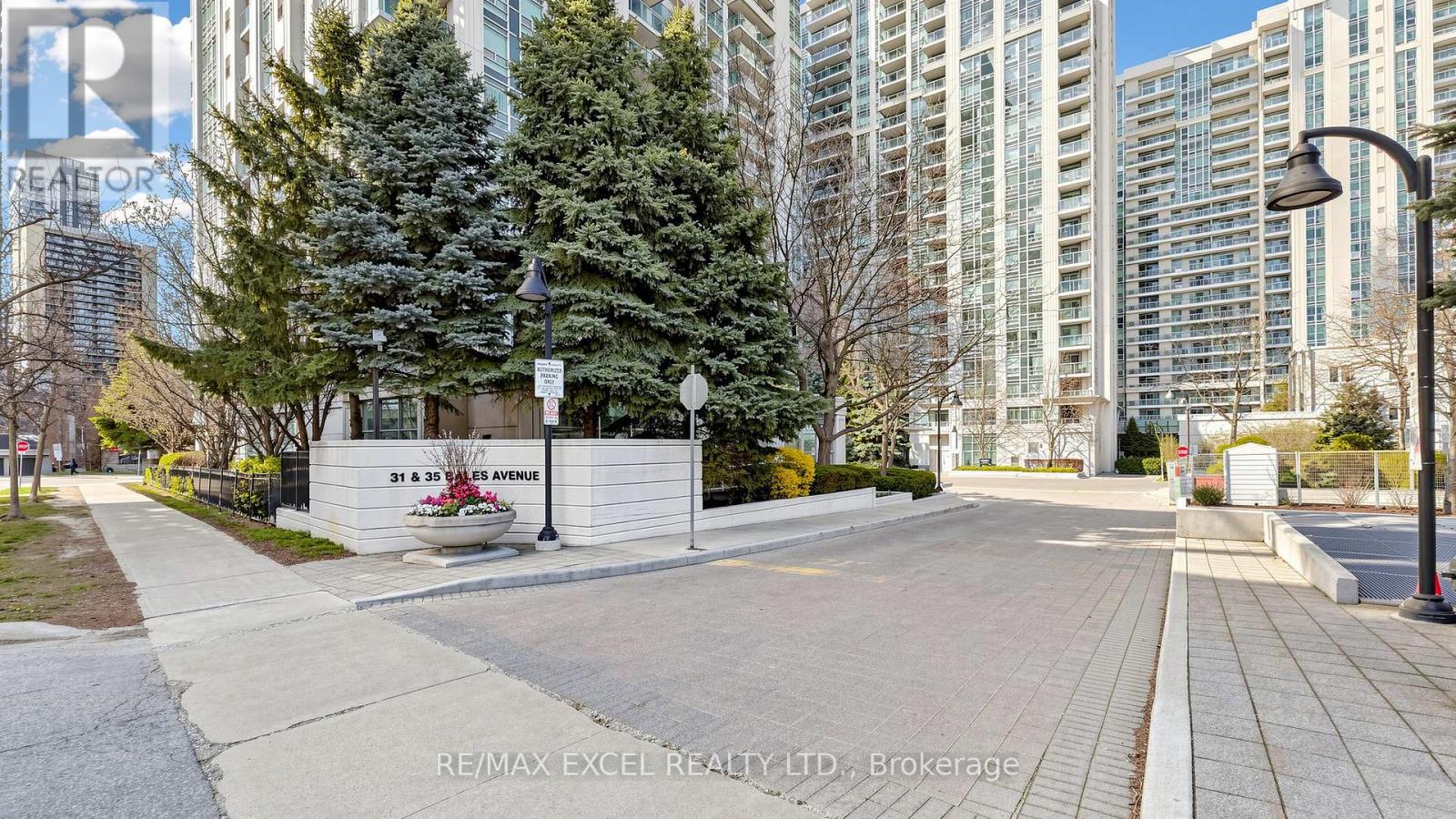 916 - 35 Bales Avenue, Toronto, Ontario  M2N 7L7 - Photo 10 - C13071404