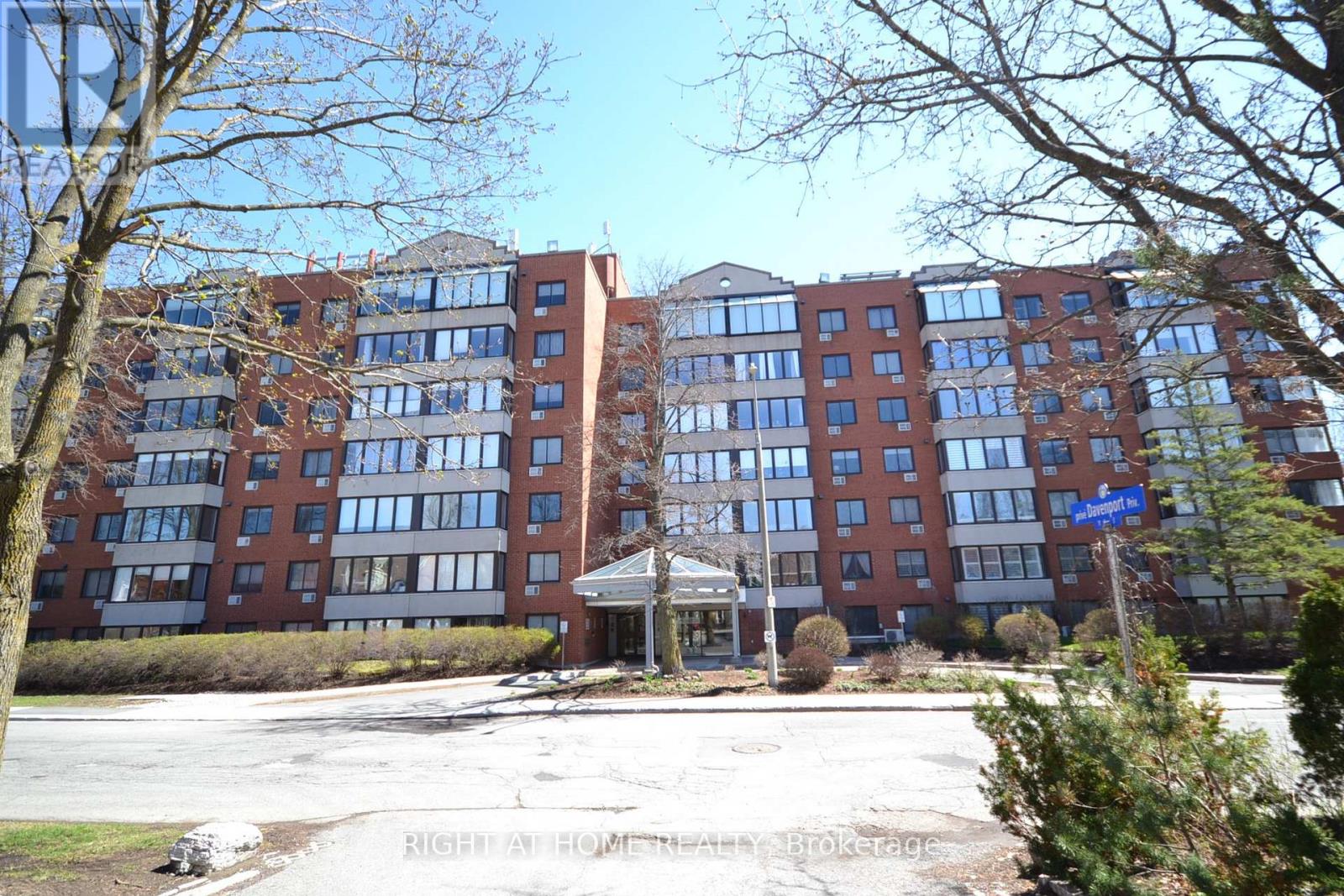 309 - 225 Alvin Road N, Ottawa, Ontario  K1K 4H6 - Photo 1 - X12903904